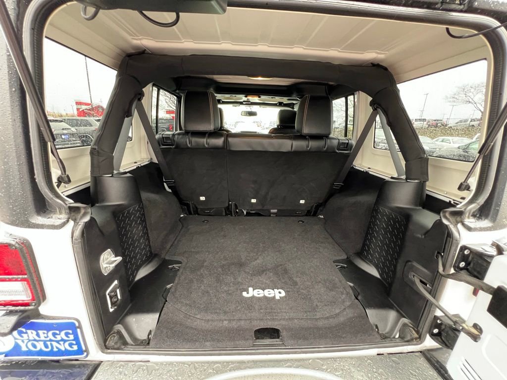 Used 2013 Jeep Wrangler Unlimited Sport image 19