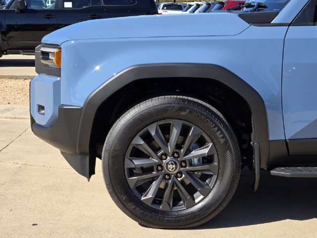 New 2027 Toyota Land Cruiser w/ Premium Package AWD/4WD image 6