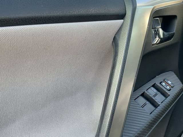 Used 2015 Toyota RAV4 XLE AWD/4WD image 17