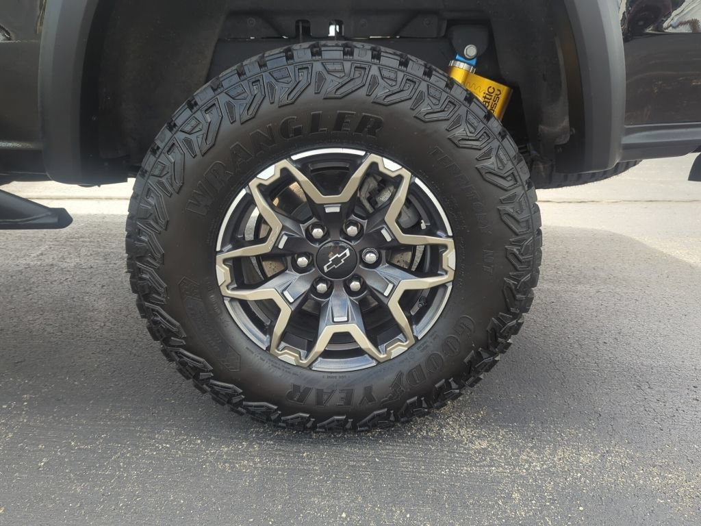 Certified 2024 Chevrolet Colorado ZR2 AWD/4WD image 14
