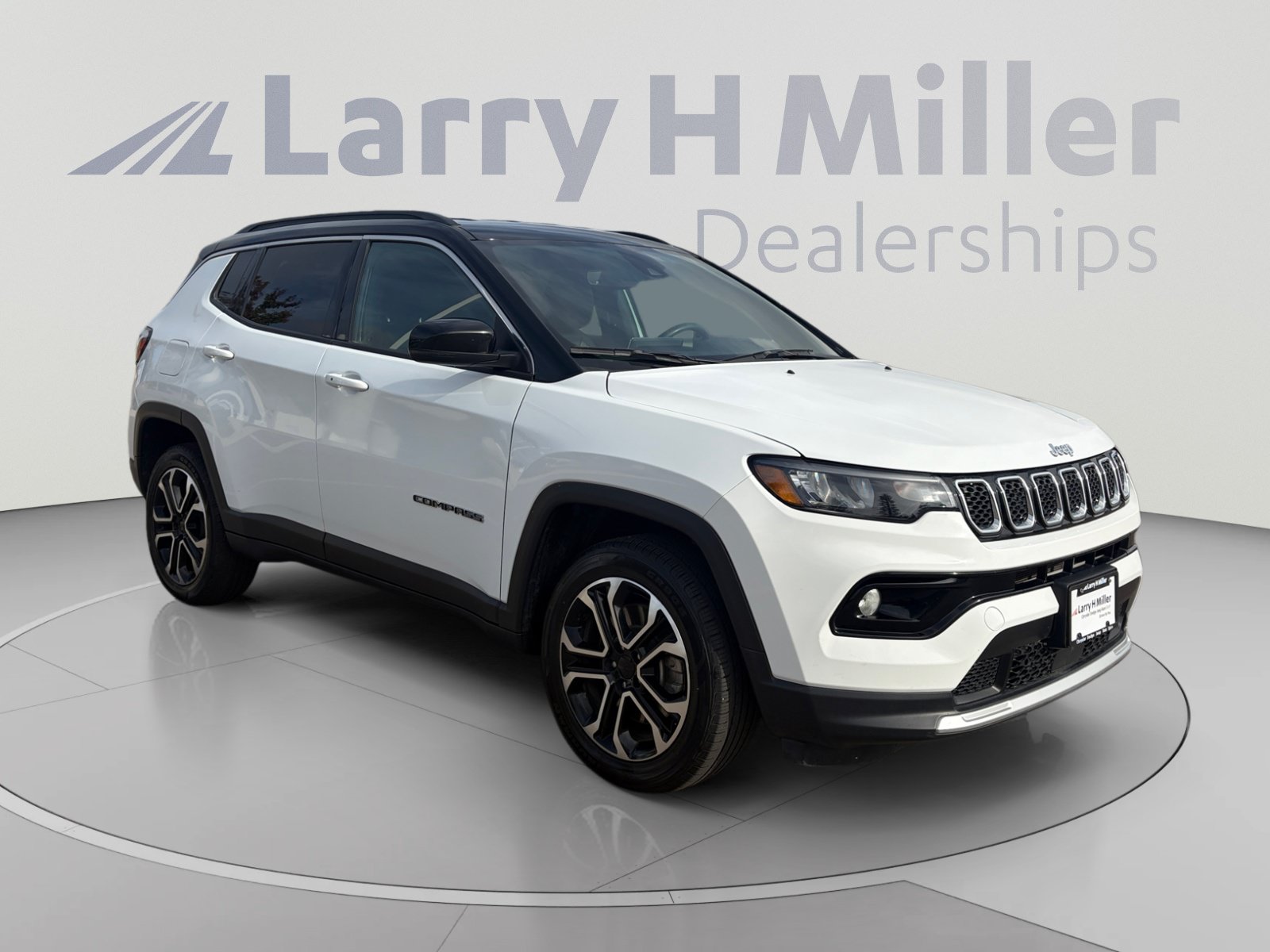 Used 2024 Jeep Compass Limited AWD/4WD image 8