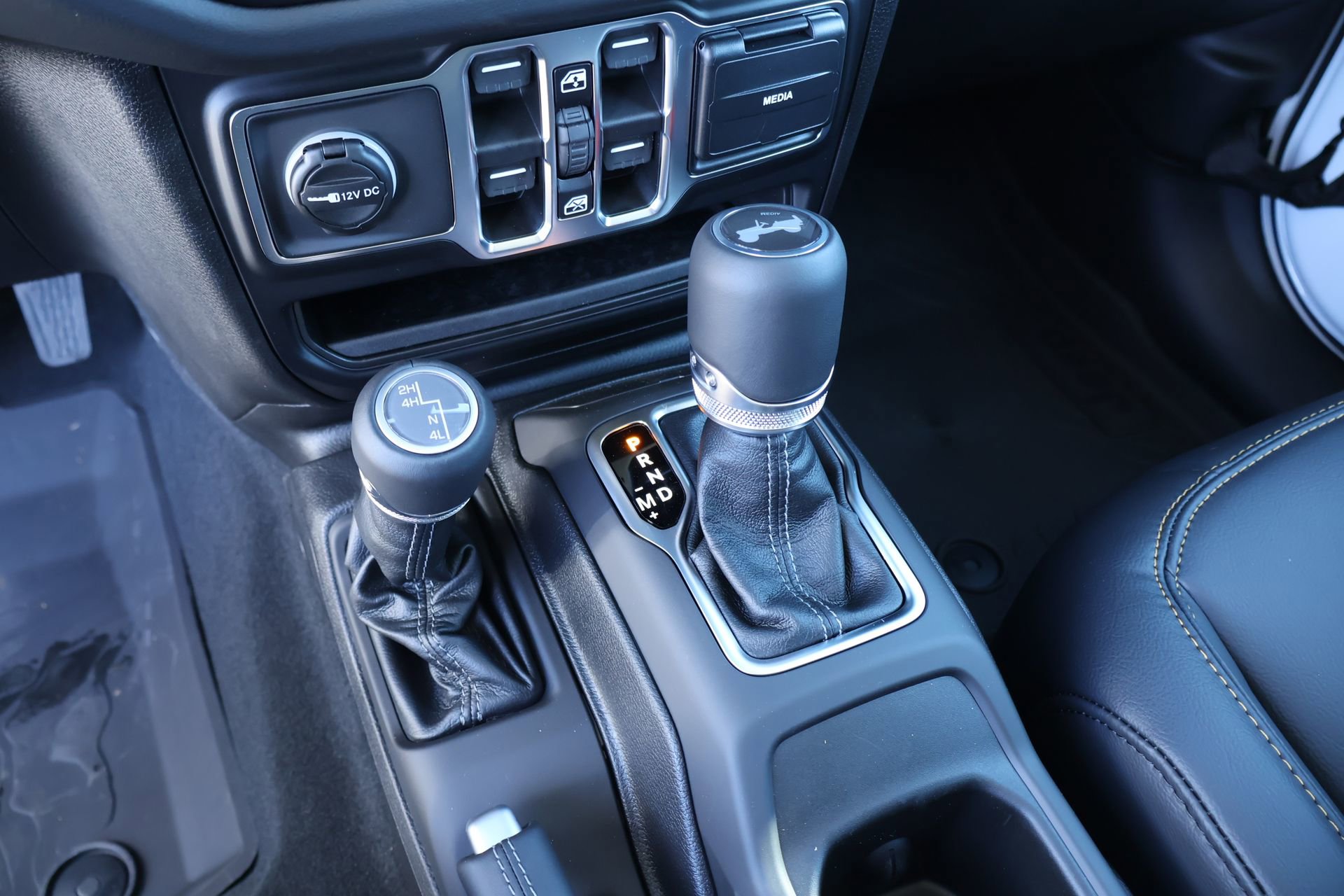 New 2026 Jeep Wrangler Unlimited Sahara AWD/4WD image 9
