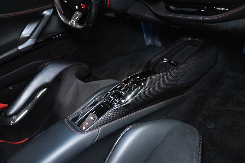 Used 2021 Ferrari SF90 Stradale AWD/4WD image 9
