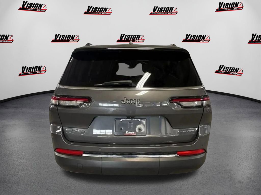 Used 2022 Jeep Grand Cherokee L Limited AWD/4WD image 6