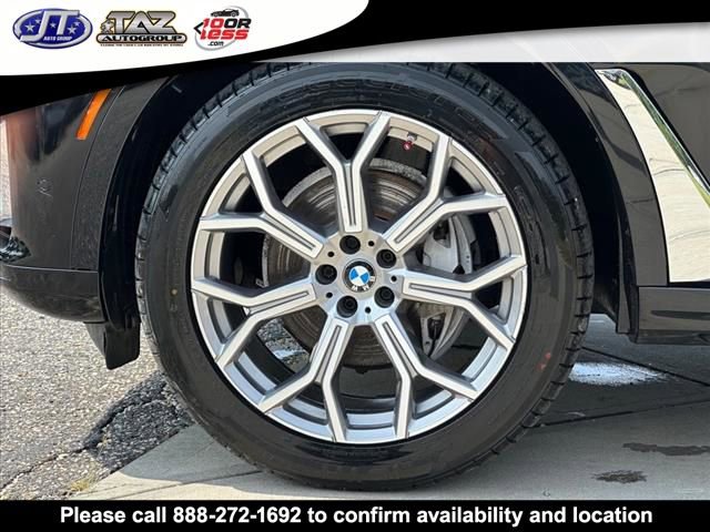 Used 2021 BMW X7 xDrive40i w/ Parking Assistance Package image 19
