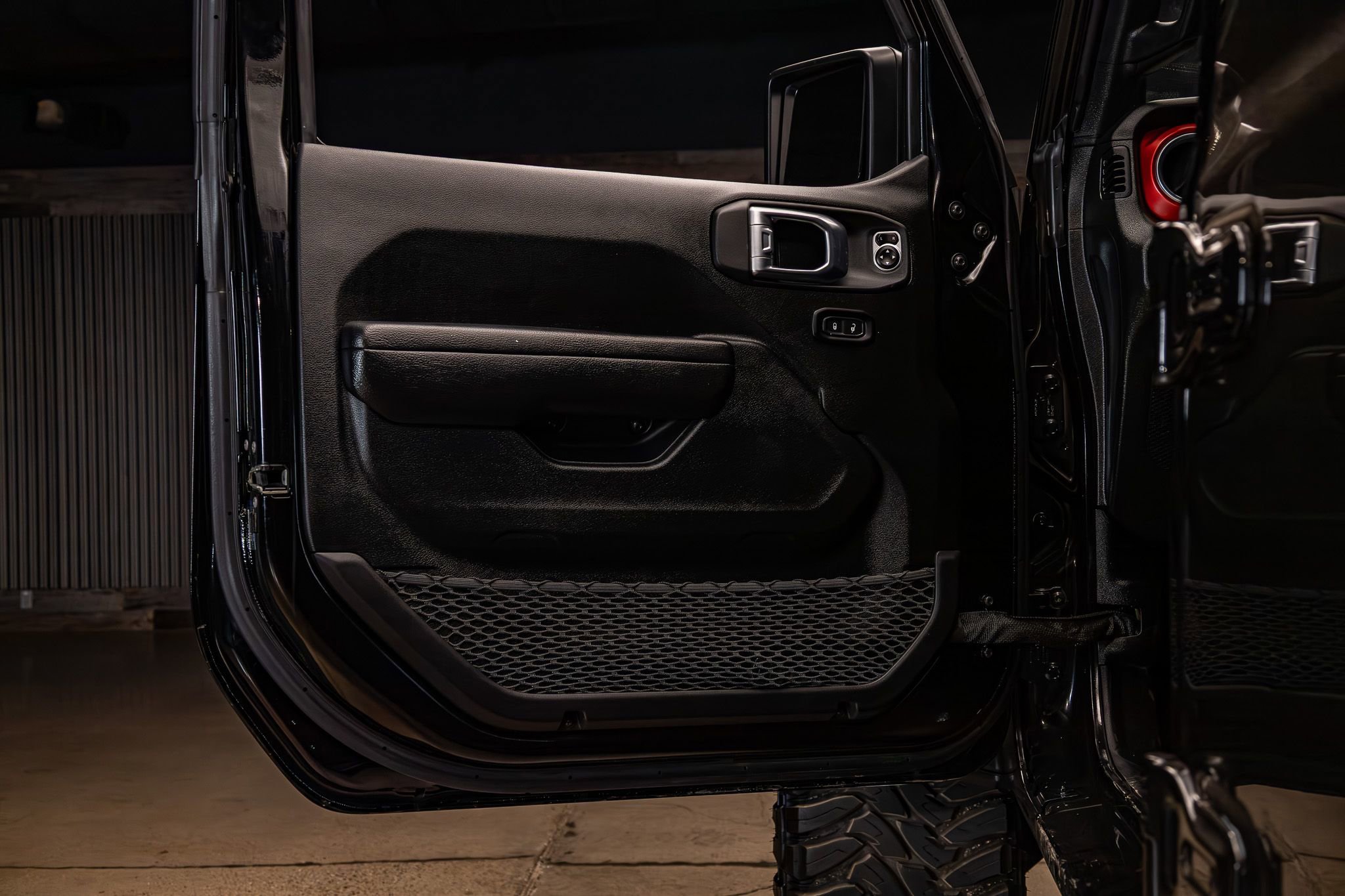 Used 2023 Jeep Gladiator Rubicon w/ LED Lighting Group AWD/4WD image 25