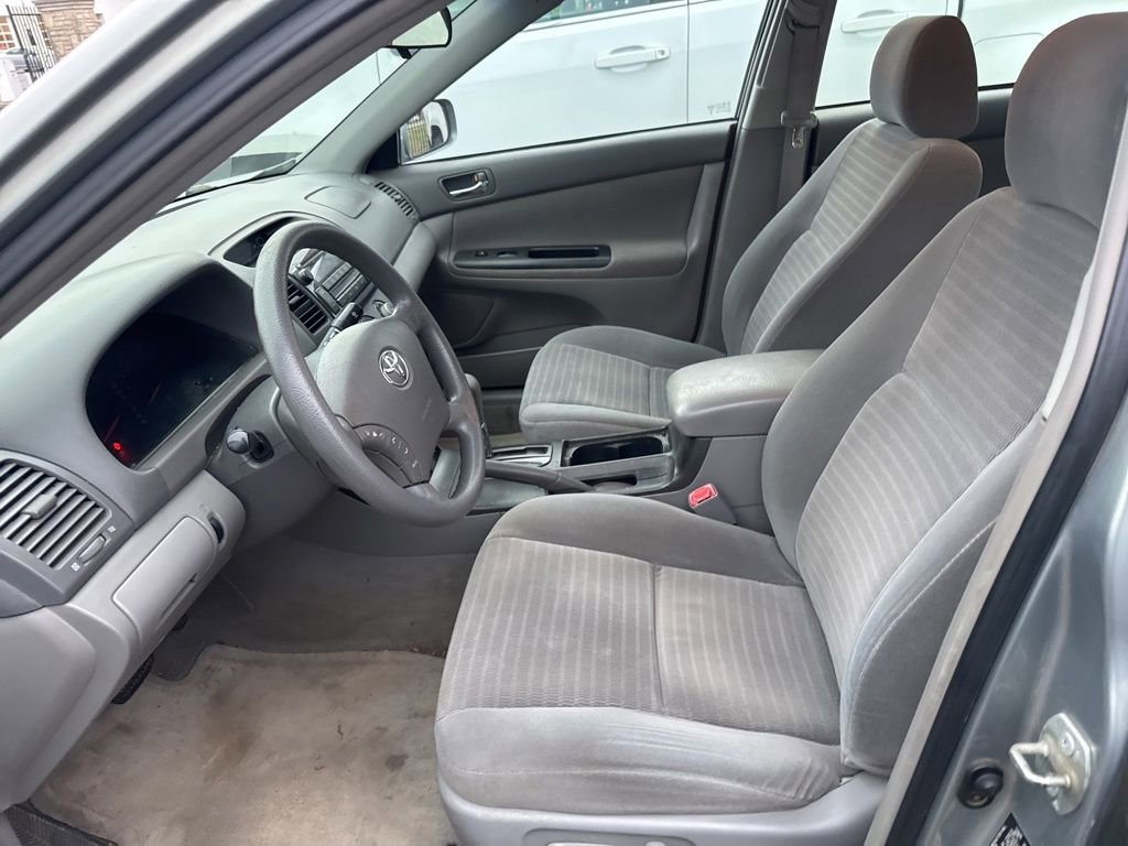 Used 2005 Toyota Camry LE image 5