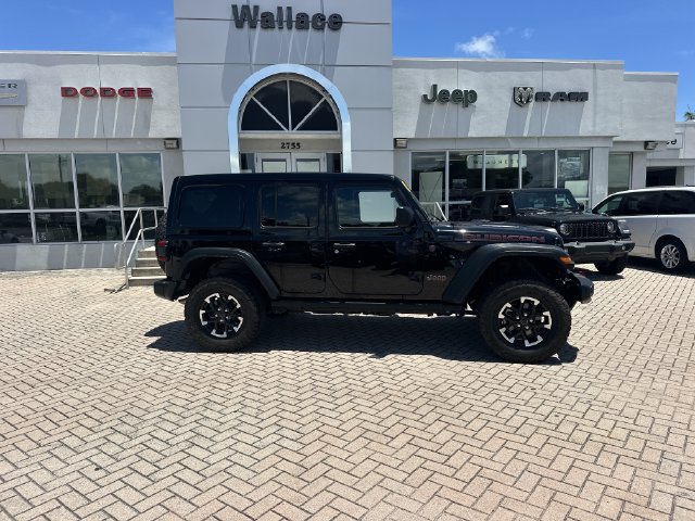 Used 2026 Jeep Wrangler Unlimited Rubicon AWD/4WD image 5