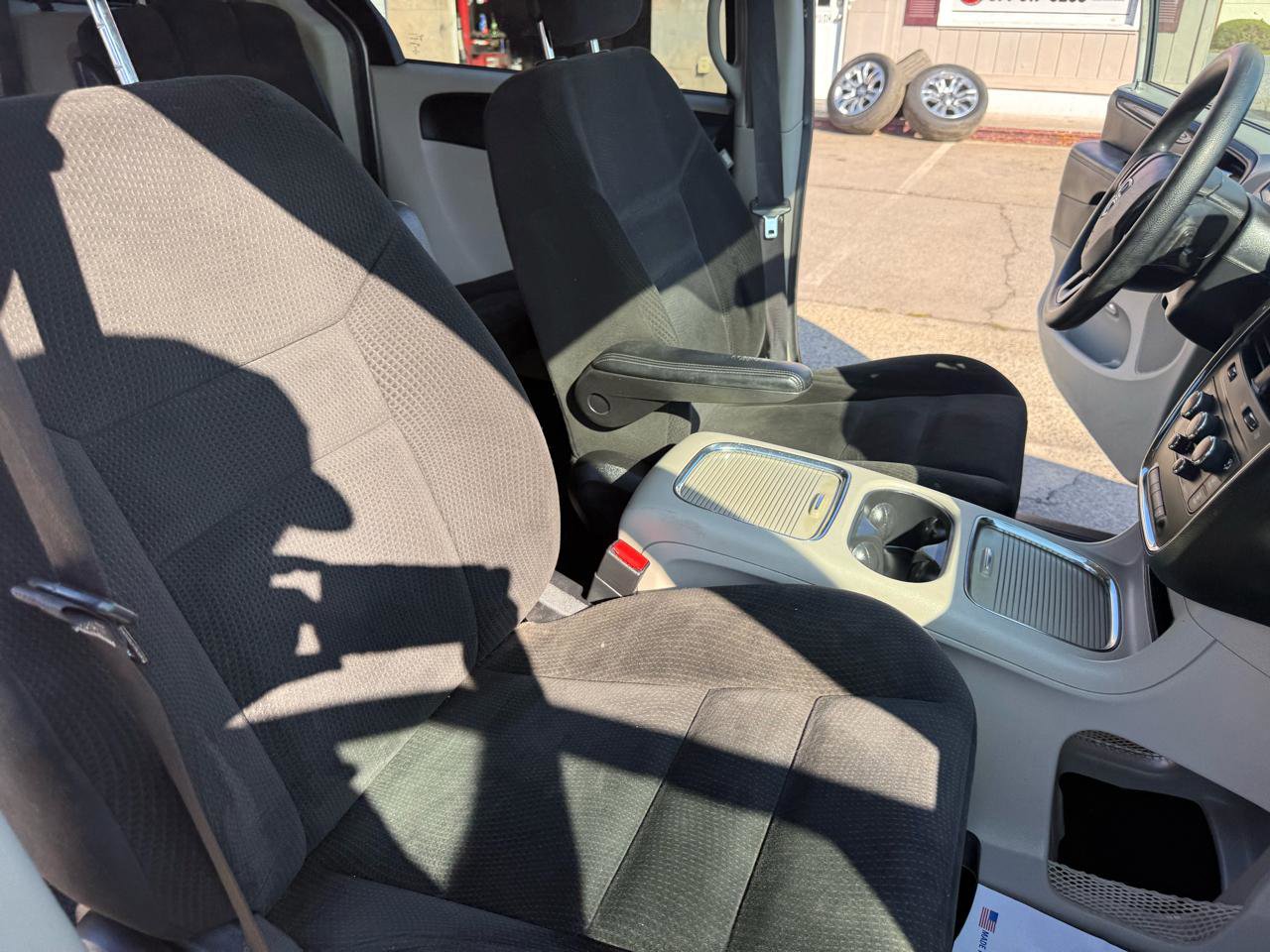 Used 2016 Dodge Grand Caravan SXT image 66