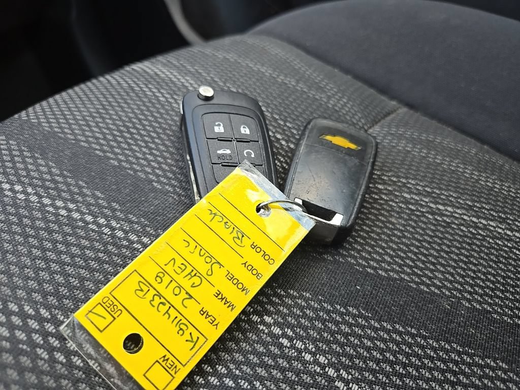 Used 2018 Chevrolet Sonic LT FWD image 14