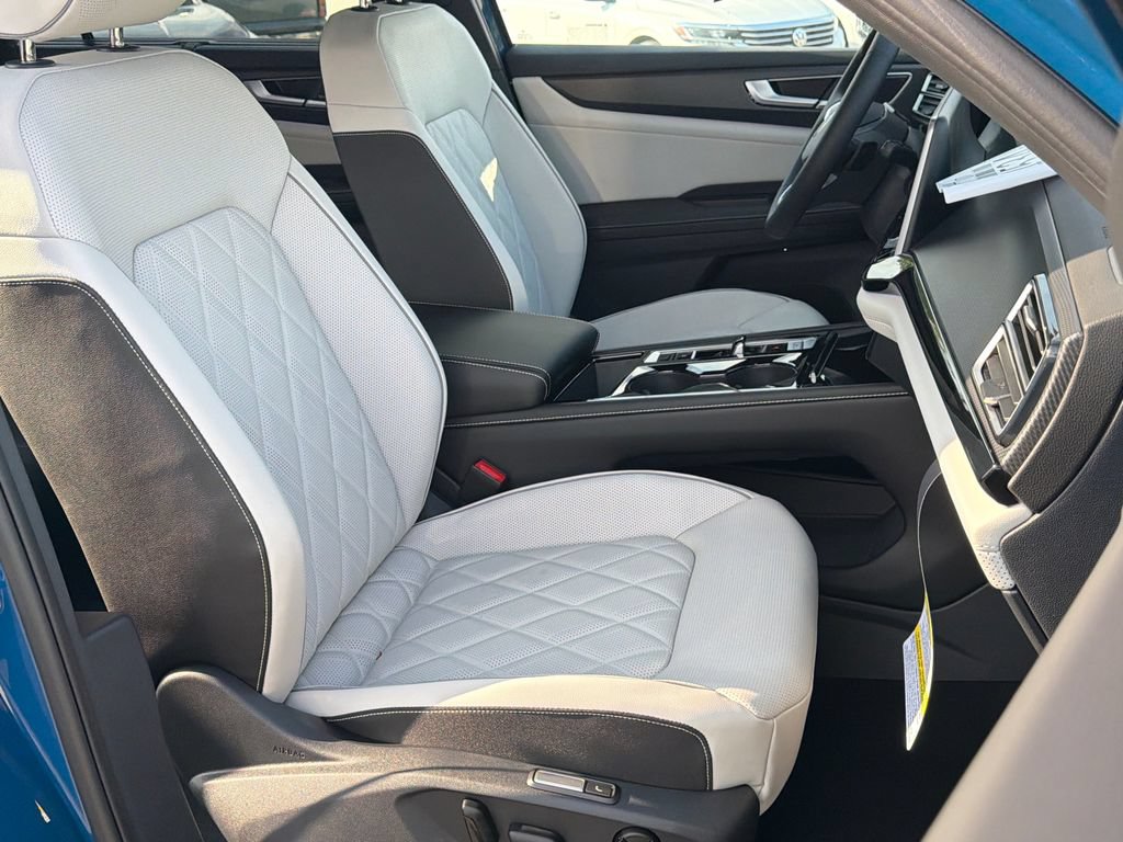 New 2026 Volkswagen Atlas Cross Sport SEL Premium R-Line AWD/4WD image 15