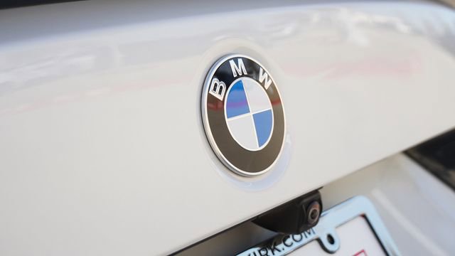 Used 2022 BMW 330i Sedan image 12