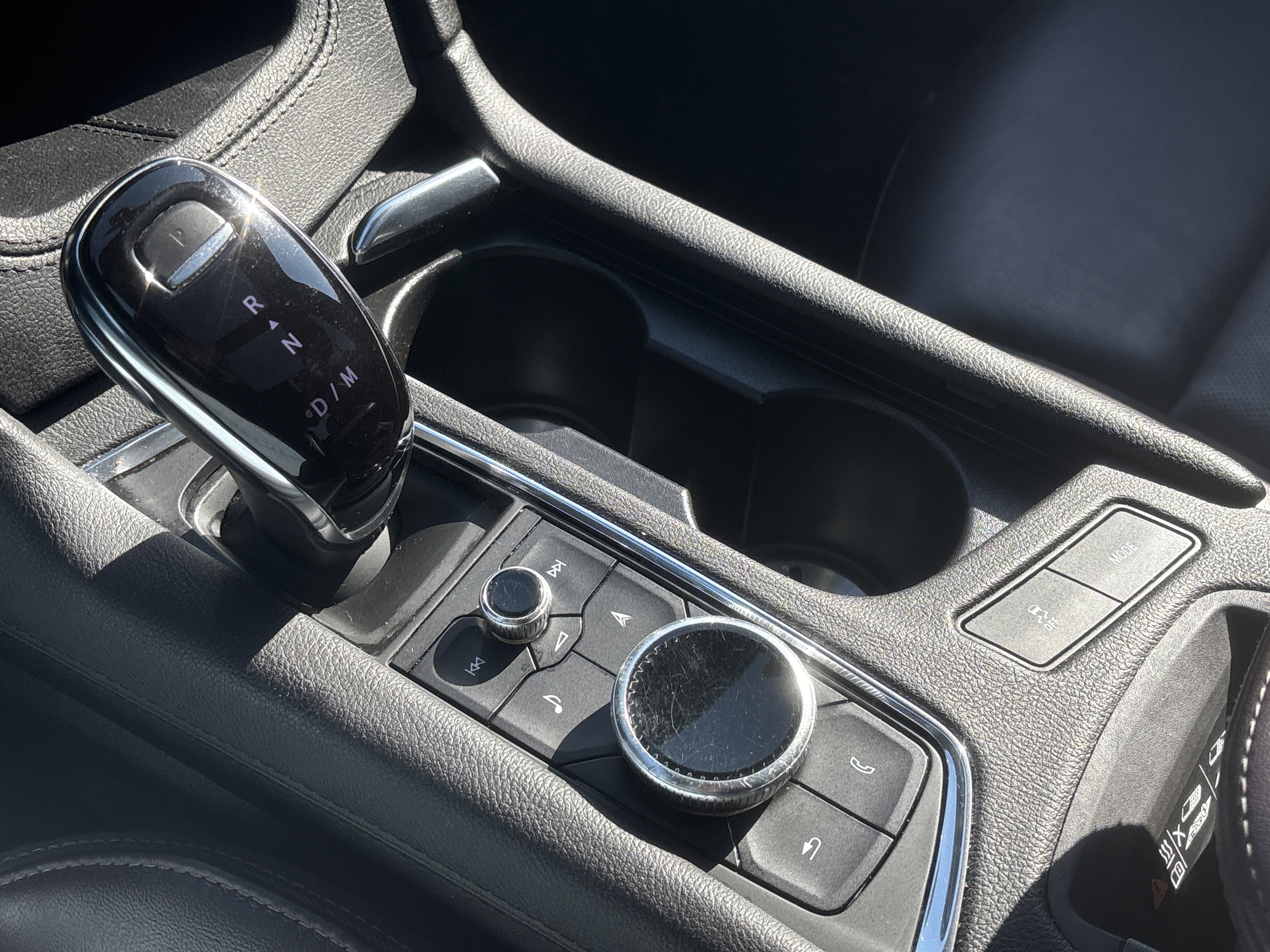 Used 2021 Cadillac XT6 Premium Luxury AWD/4WD image 23