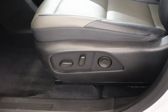 Used 2025 Chevrolet Equinox LT w/ Convenience Package II AWD/4WD image 12
