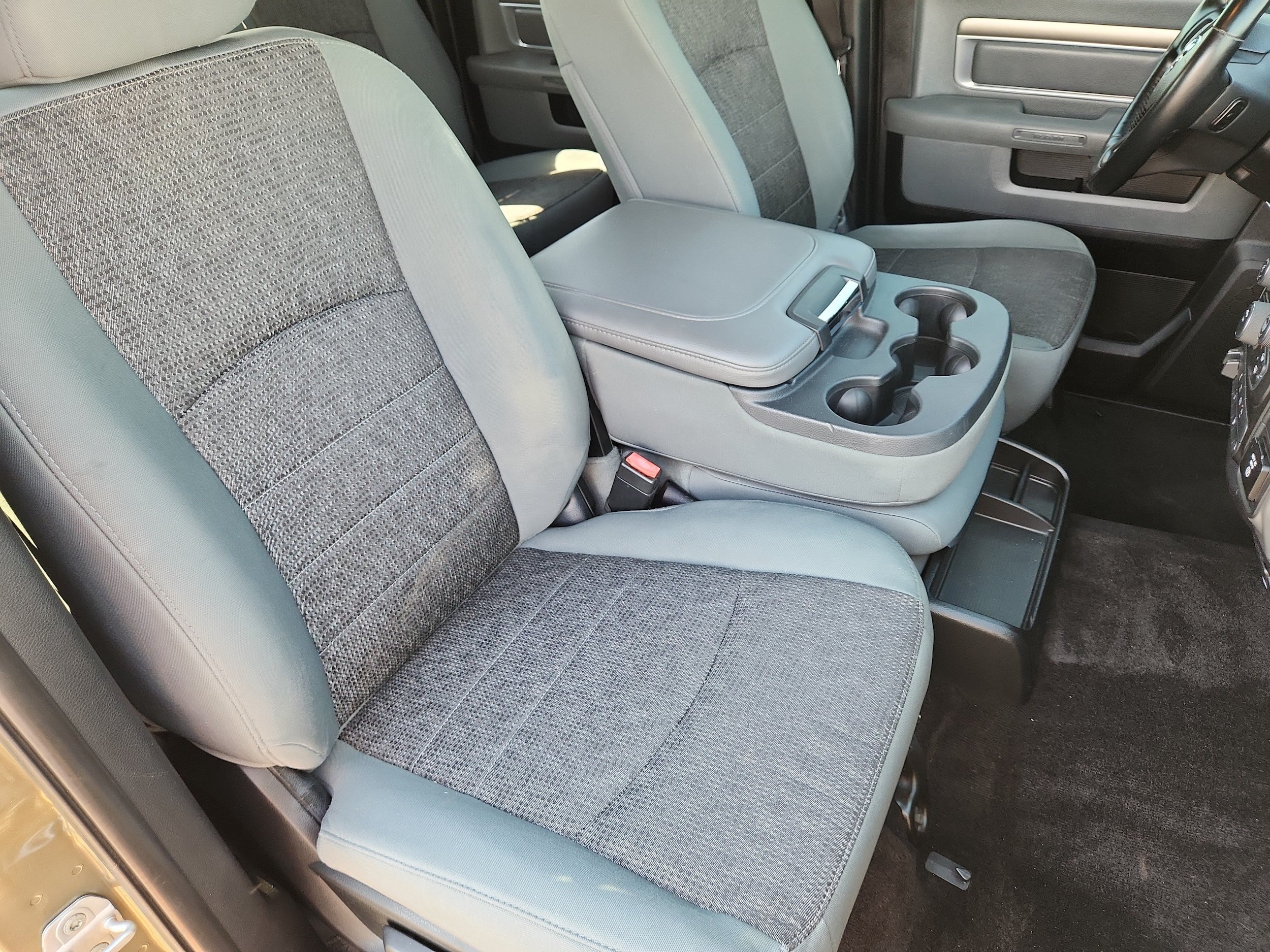 Used 2014 RAM 2500 Big Horn RWD image 14