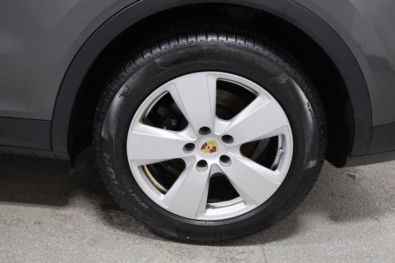 Used 2019 Porsche Cayenne image 39