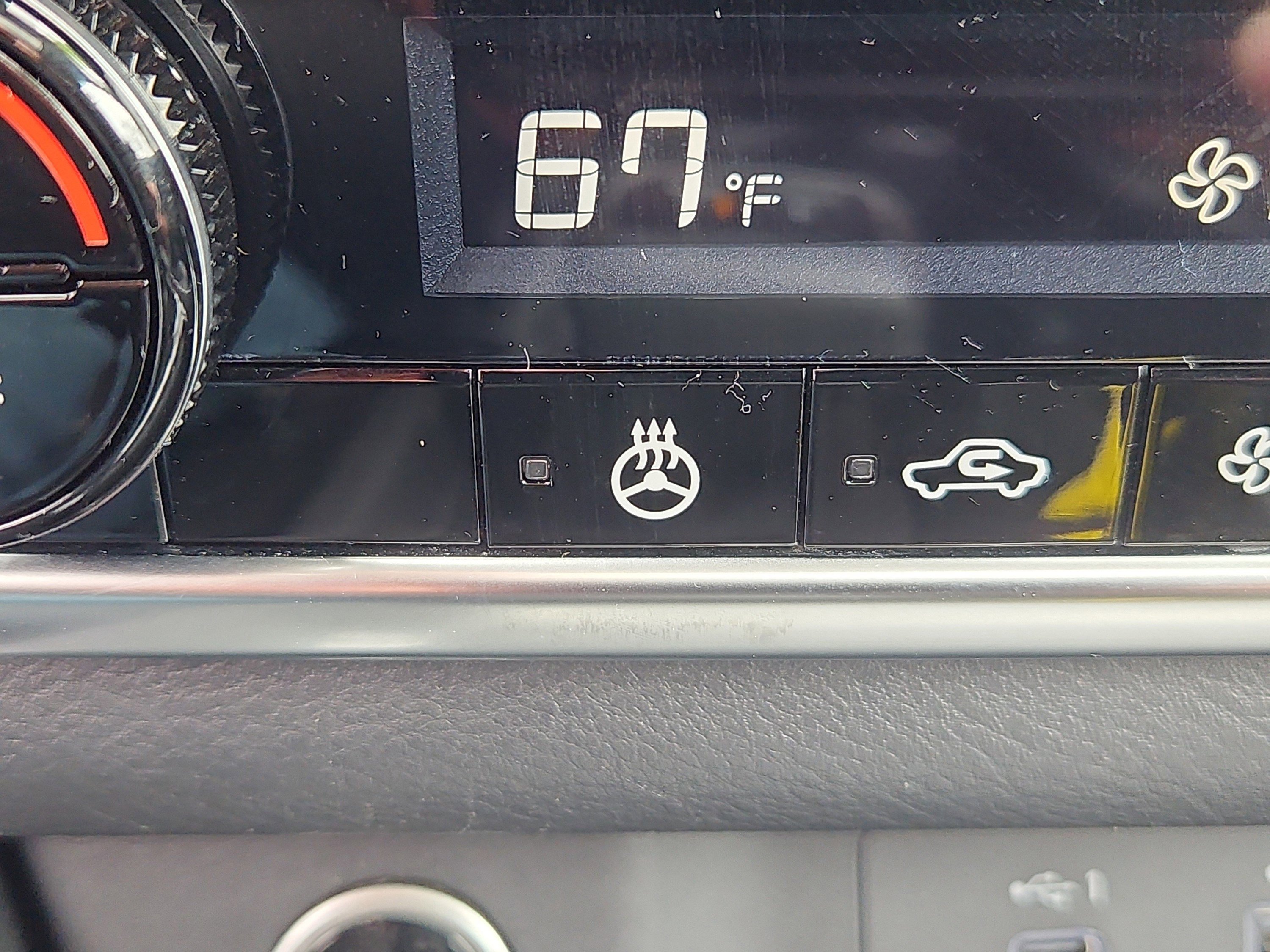 Used 2022 Nissan Rogue SV w/ SV Premium Package image 12