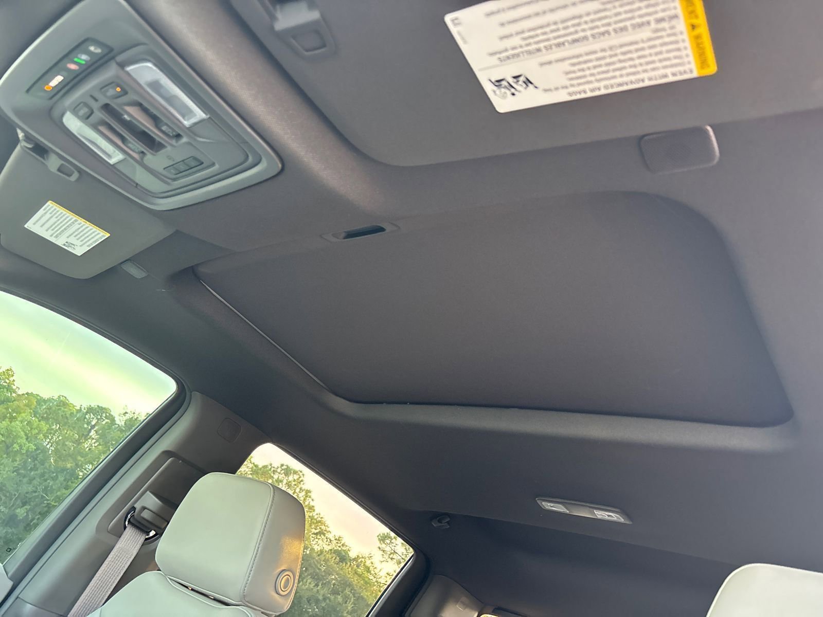 New 2026 GMC Sierra 1500 SLT w/ SLT Premium Plus Package image 5