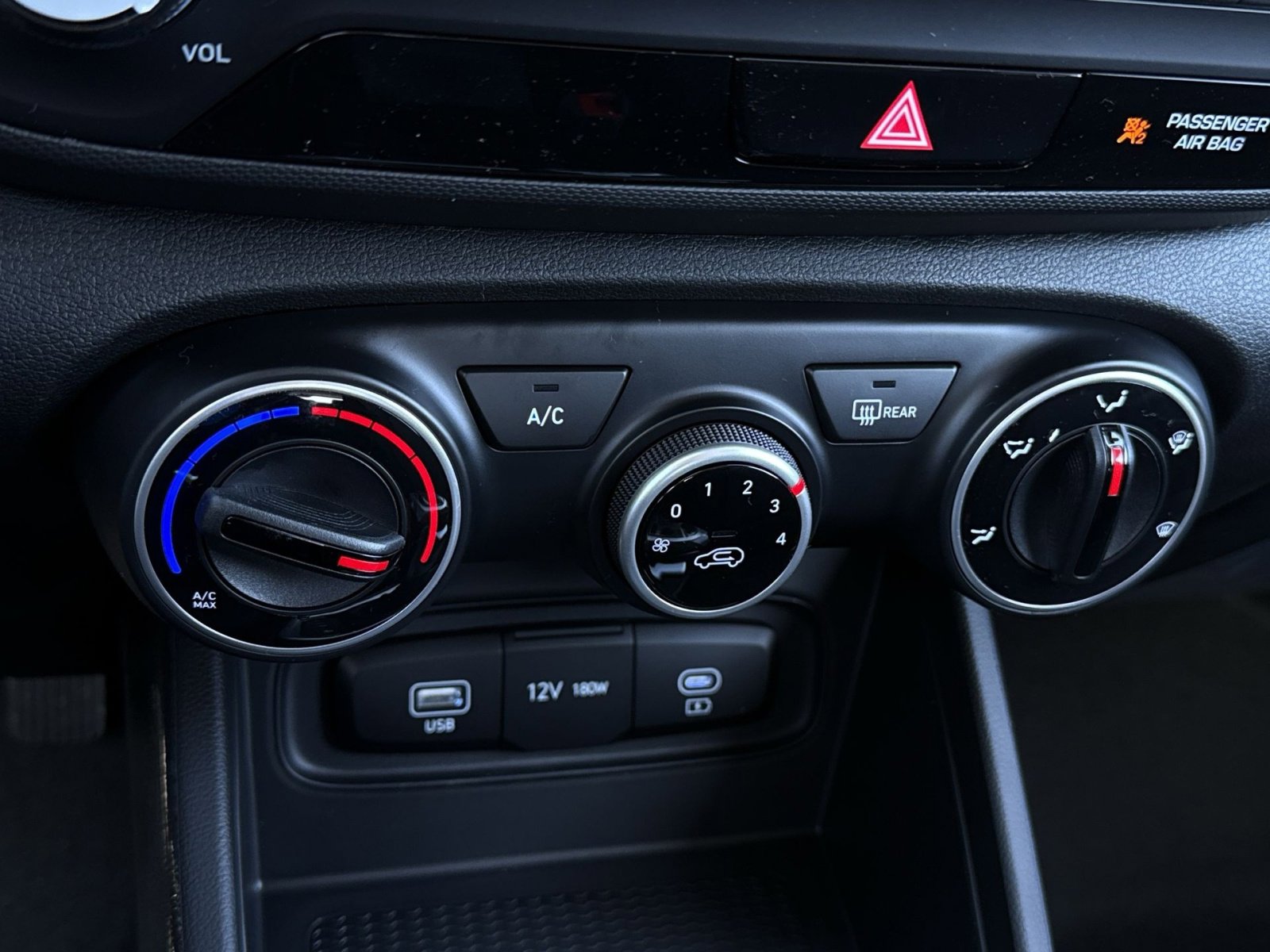 New 2026 Hyundai Venue SE image 20