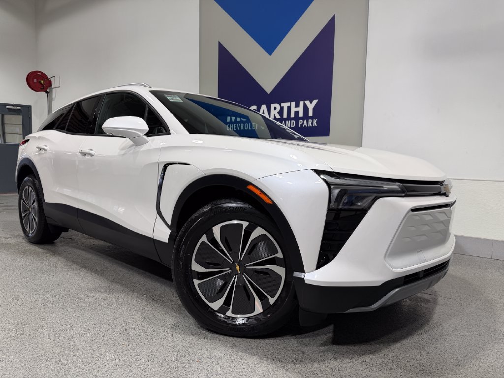 Used 2024 Chevrolet Blazer EV LT AWD/4WD image 2