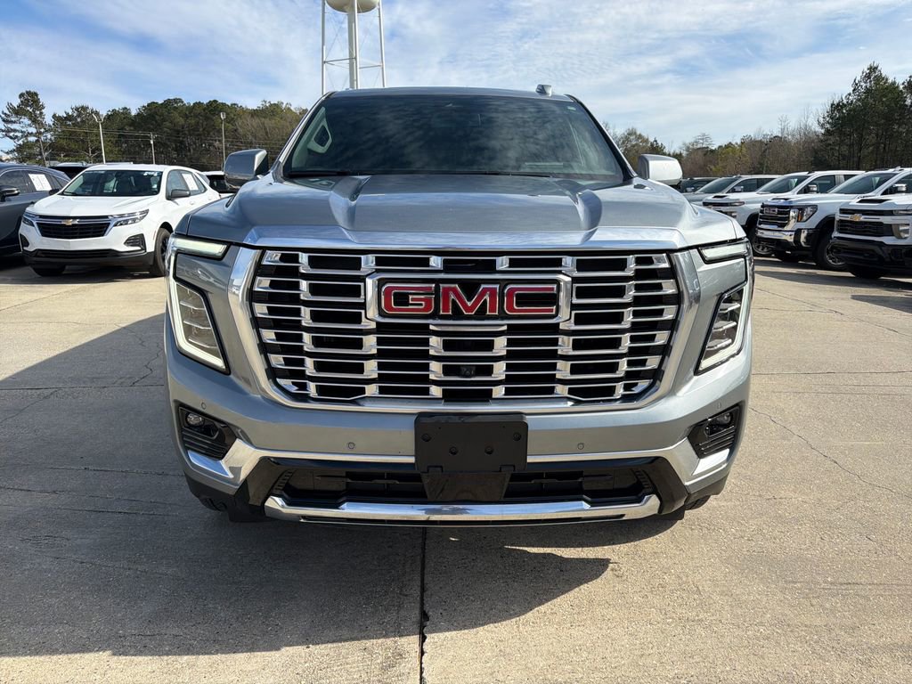 Used 2025 GMC Yukon XL Denali image 11