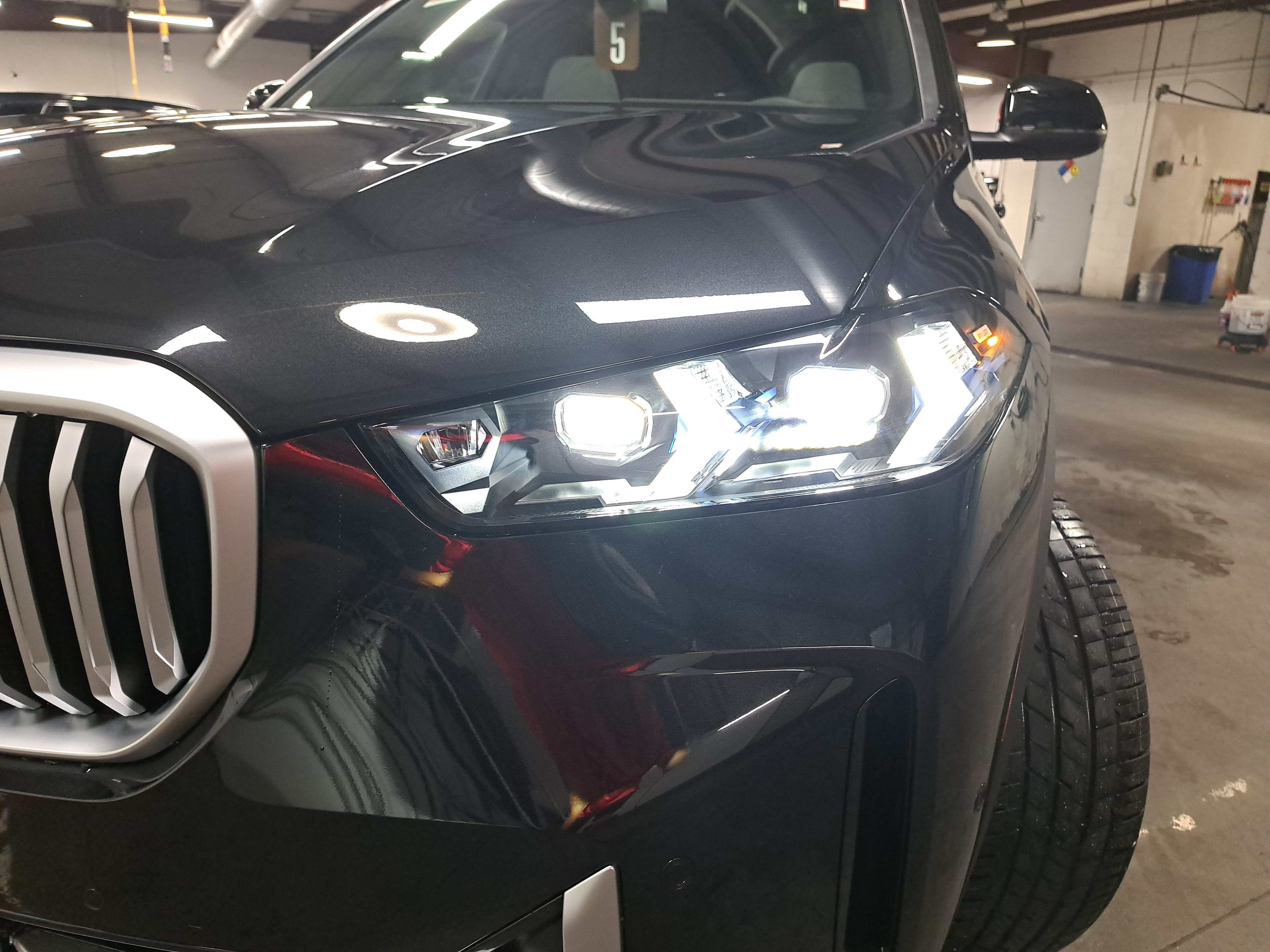 New 2026 BMW X5 xDrive40i w/ Climate Comfort Package AWD/4WD image 32