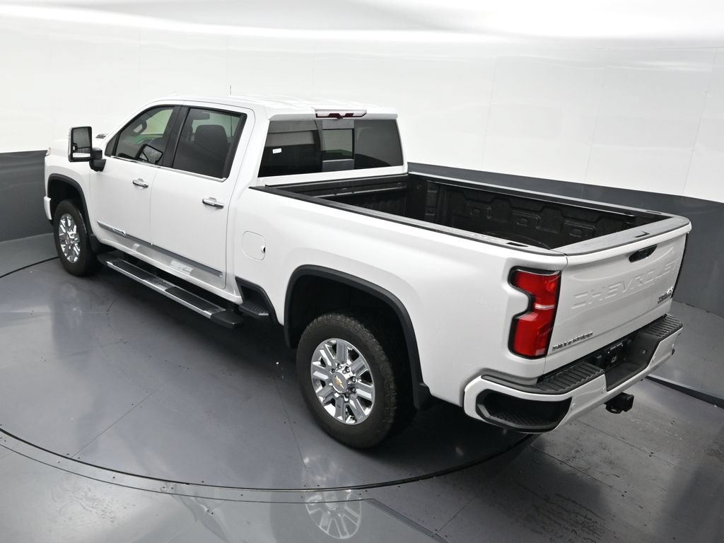 Used 2024 Chevrolet Silverado 2500 High Country AWD/4WD image 18