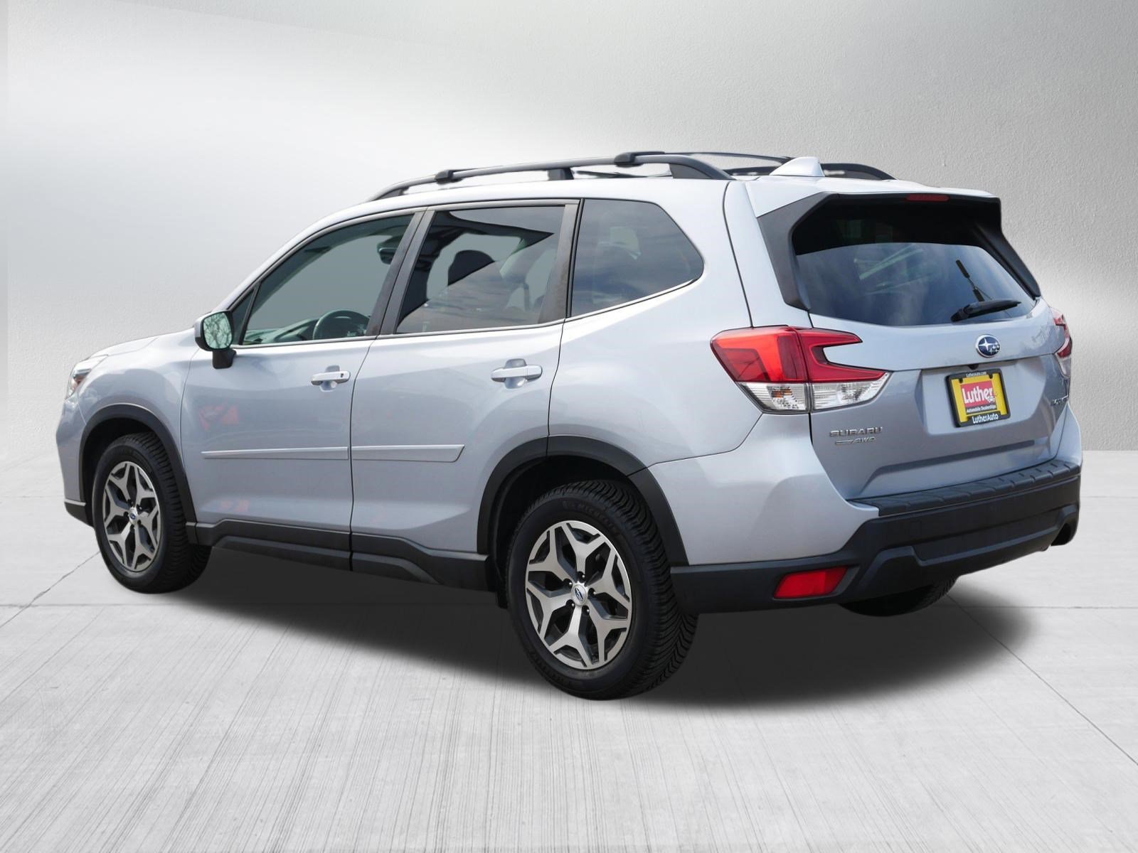 Used 2020 Subaru Forester Premium image 5