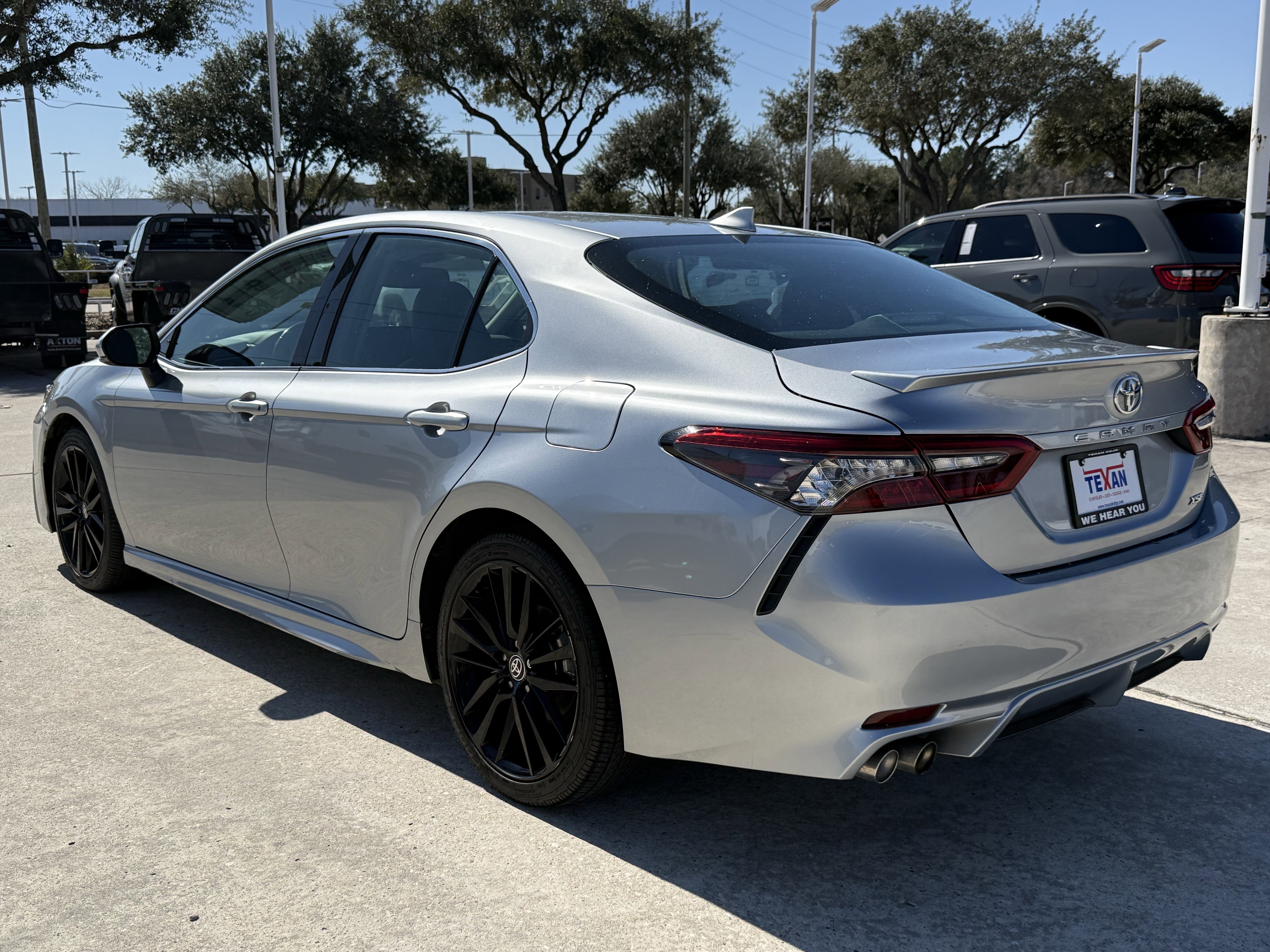 Used 2023 Toyota Camry XSE image 7