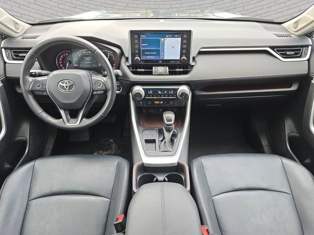Used 2020 Toyota RAV4 Limited FWD image 10