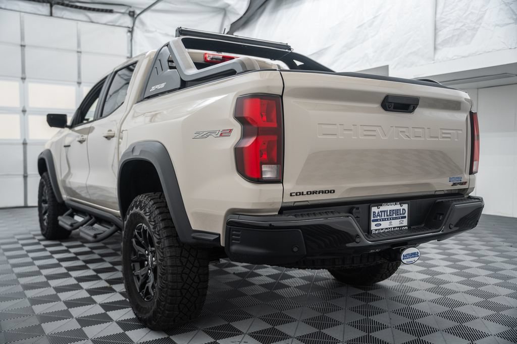 New 2026 Chevrolet Colorado ZR2 w/ Midnight Edition AWD/4WD image 7