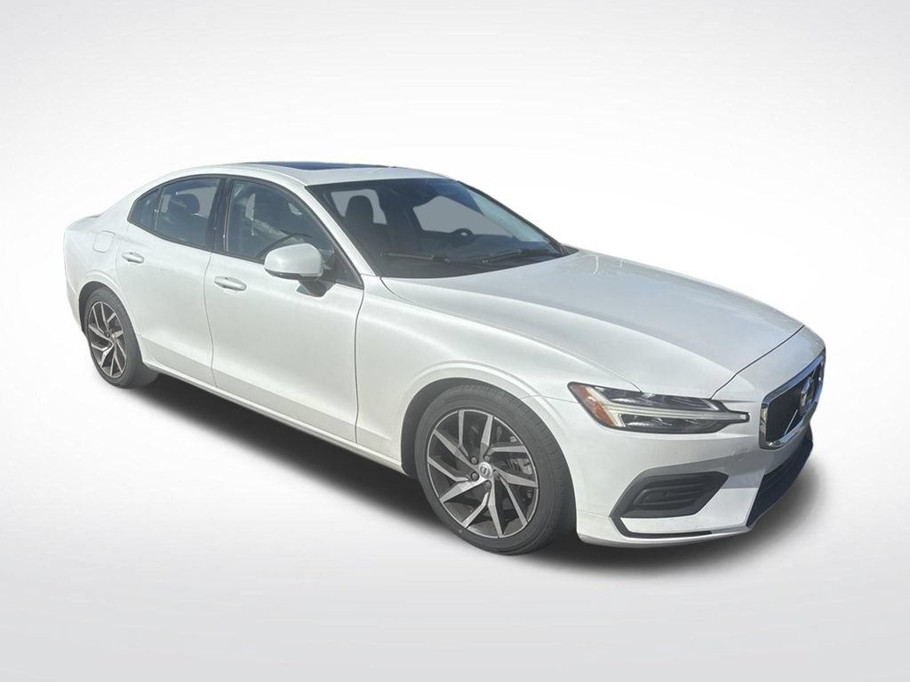 Used 2020 Volvo S60 T6 Momentum