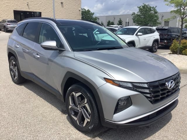 Used 2022 Hyundai Tucson SEL w/ Cargo Package AWD/4WD image 3