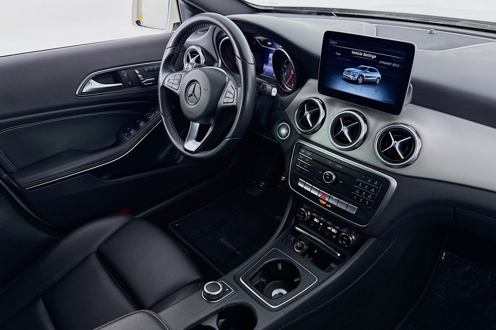 Used 2018 Mercedes-Benz GLA 250 image 16