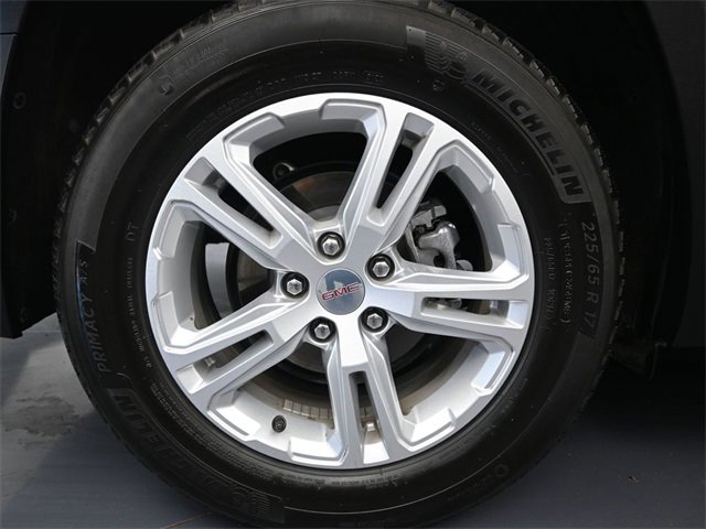 Used 2023 GMC Terrain SLE w/ Driver Convenience Package image 9