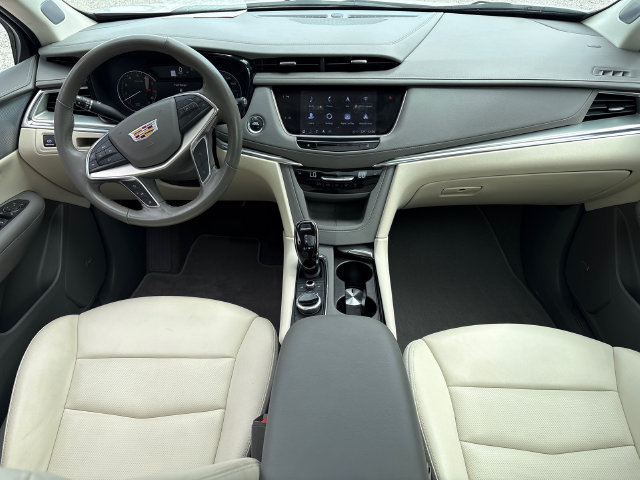 Used 2023 Cadillac XT5 Premium Luxury w/ LPO, Floor Liner Package AWD/4WD image 20