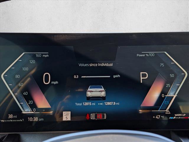 Used 2025 BMW 530i xDrive w/ Premium Package image 11