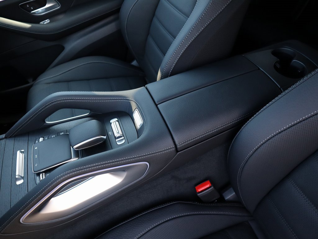 New 2026 Mercedes-Benz GLS 450 4MATIC image 35