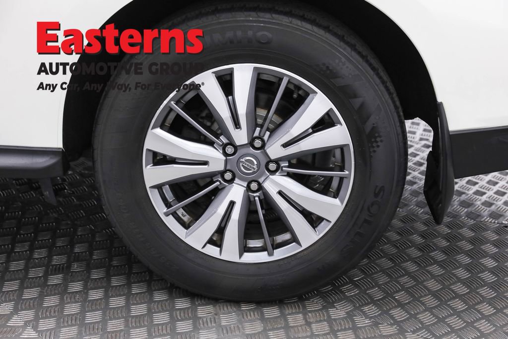 Used 2020 Nissan Pathfinder SL AWD/4WD image 38