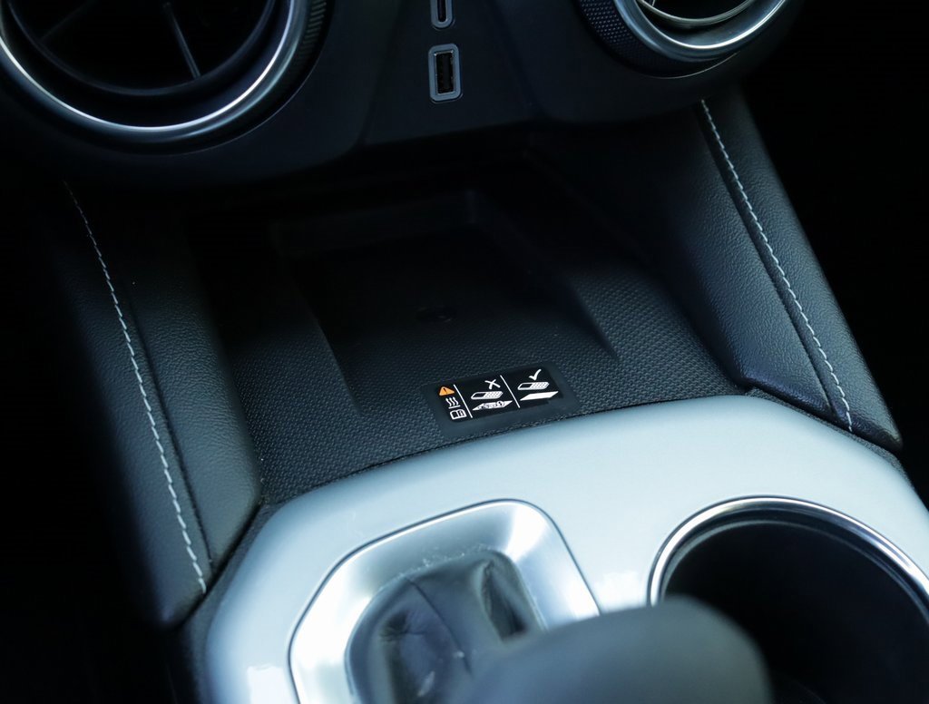 Used 2023 Chevrolet Blazer LT w/ Convenience Package image 16