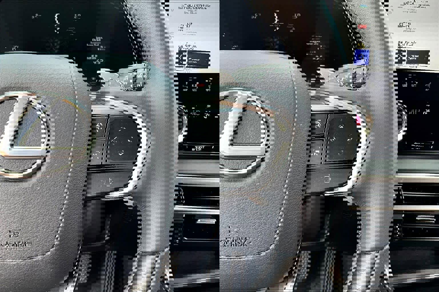 Used 2025 Lexus RX 350 Premium Plus w/ Convenience Package image 22