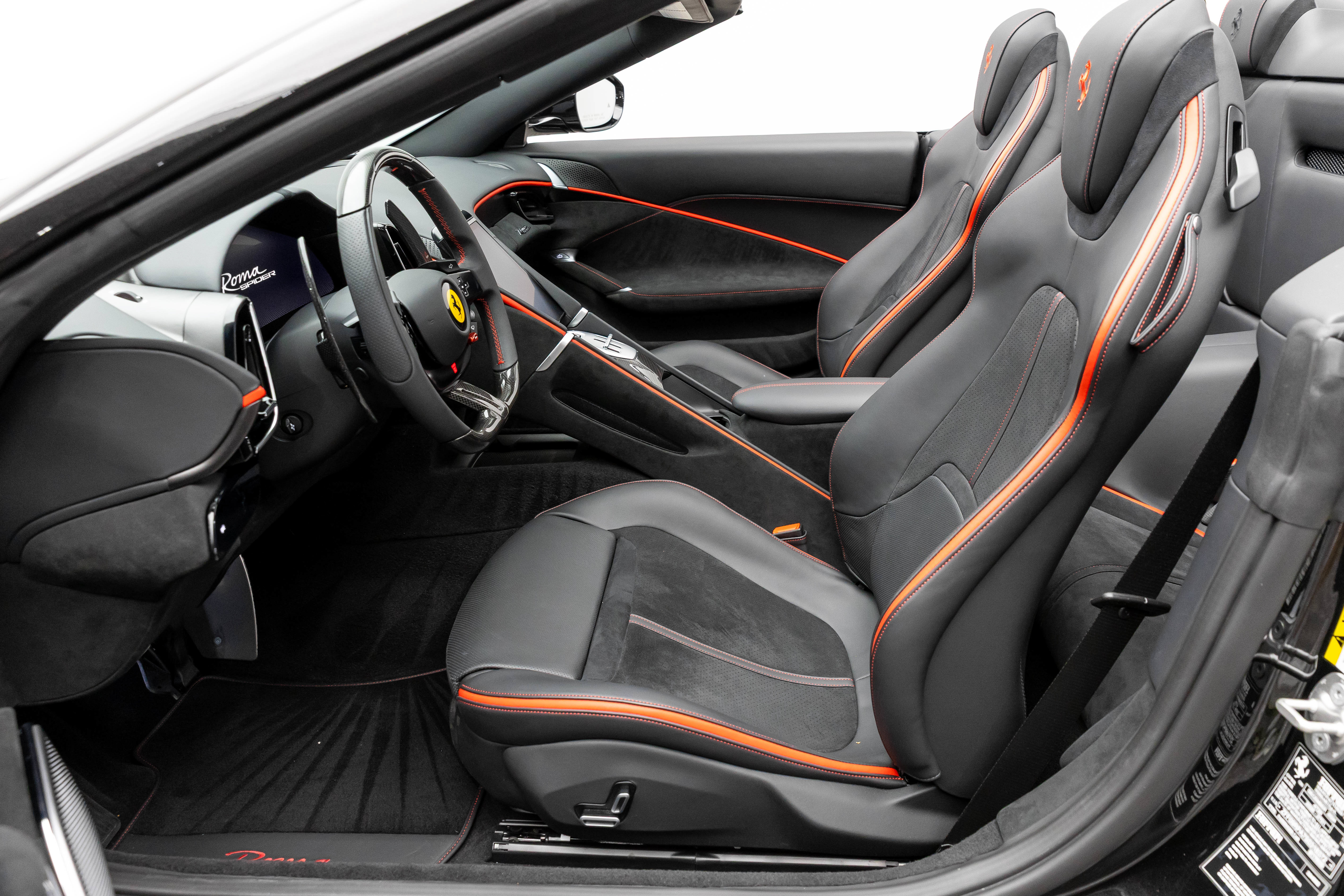 Used 2025 Ferrari Roma Spider RWD image 5