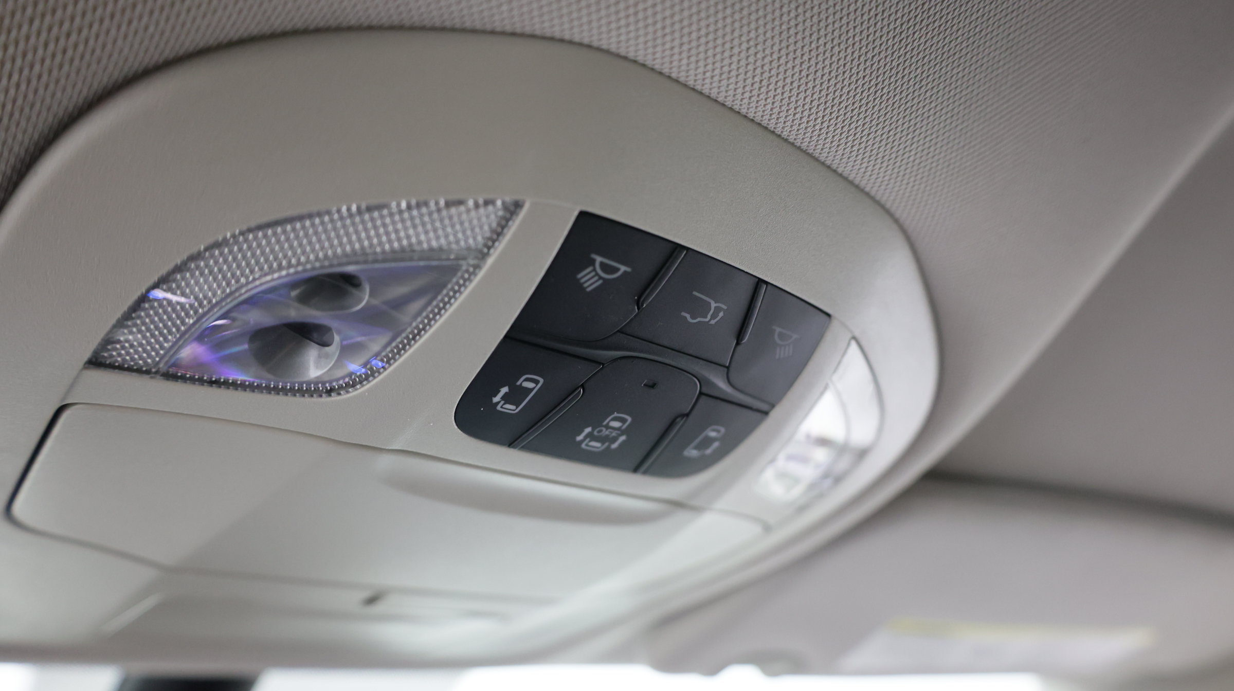 Used 2023 Chrysler Pacifica Touring-L FWD image 27