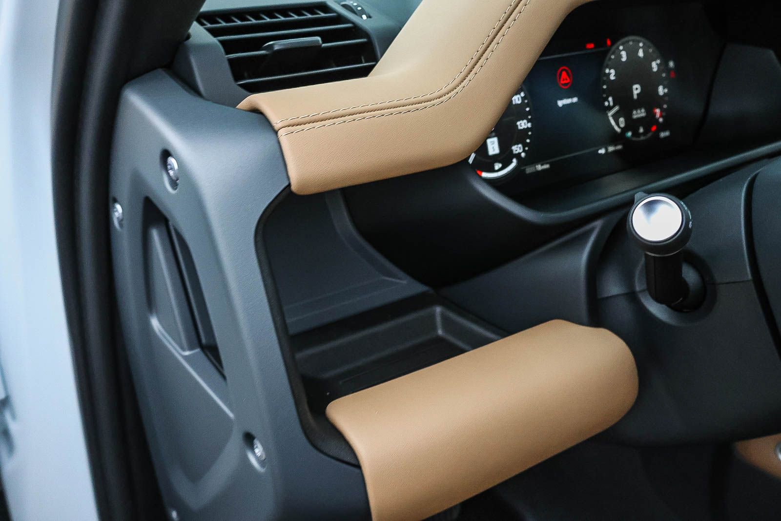 New 2026 Land Rover Defender 110 X-Dynamic SE AWD/4WD image 33