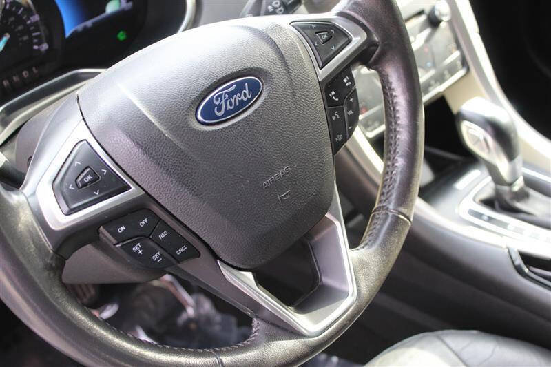 Used 2014 Ford Fusion Energi SE FWD image 20