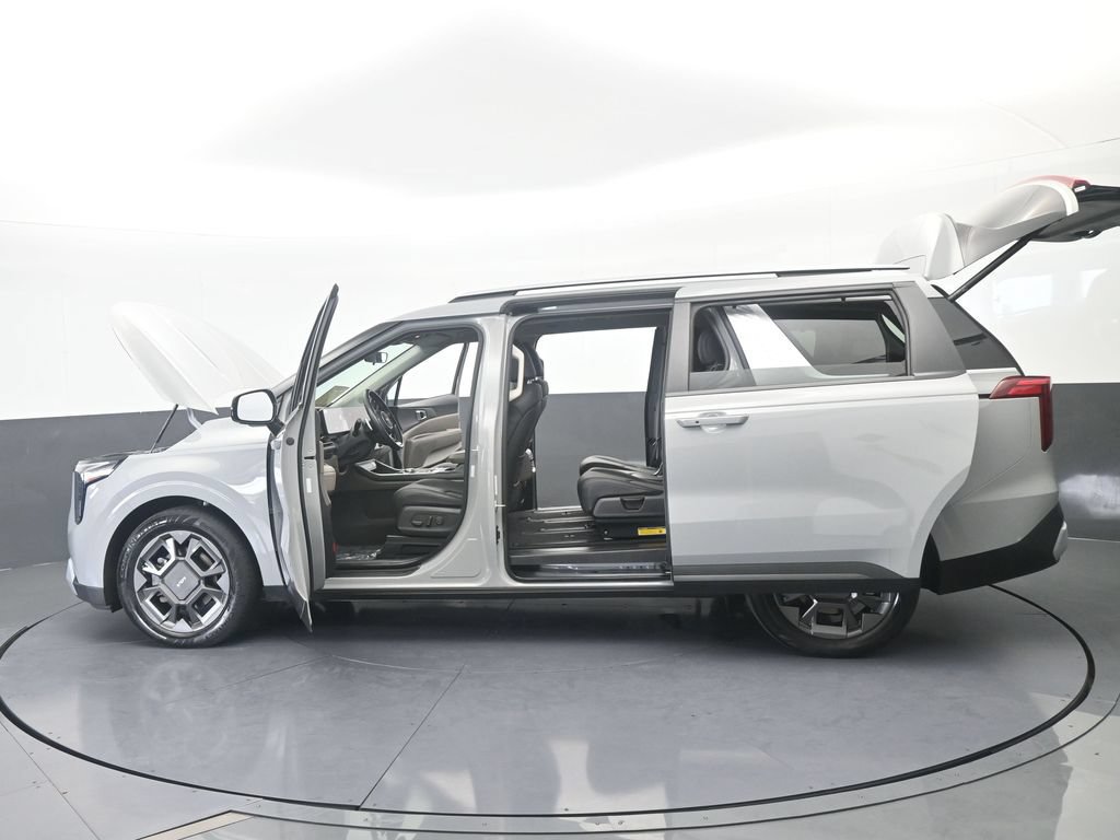 Used 2025 Kia Carnival EX FWD image 78