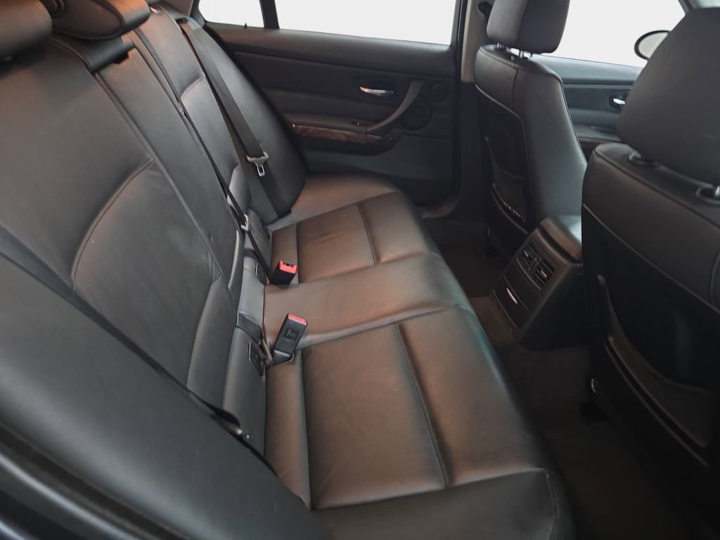 Used 2007 BMW 328xi Wagon AWD/4WD image 13