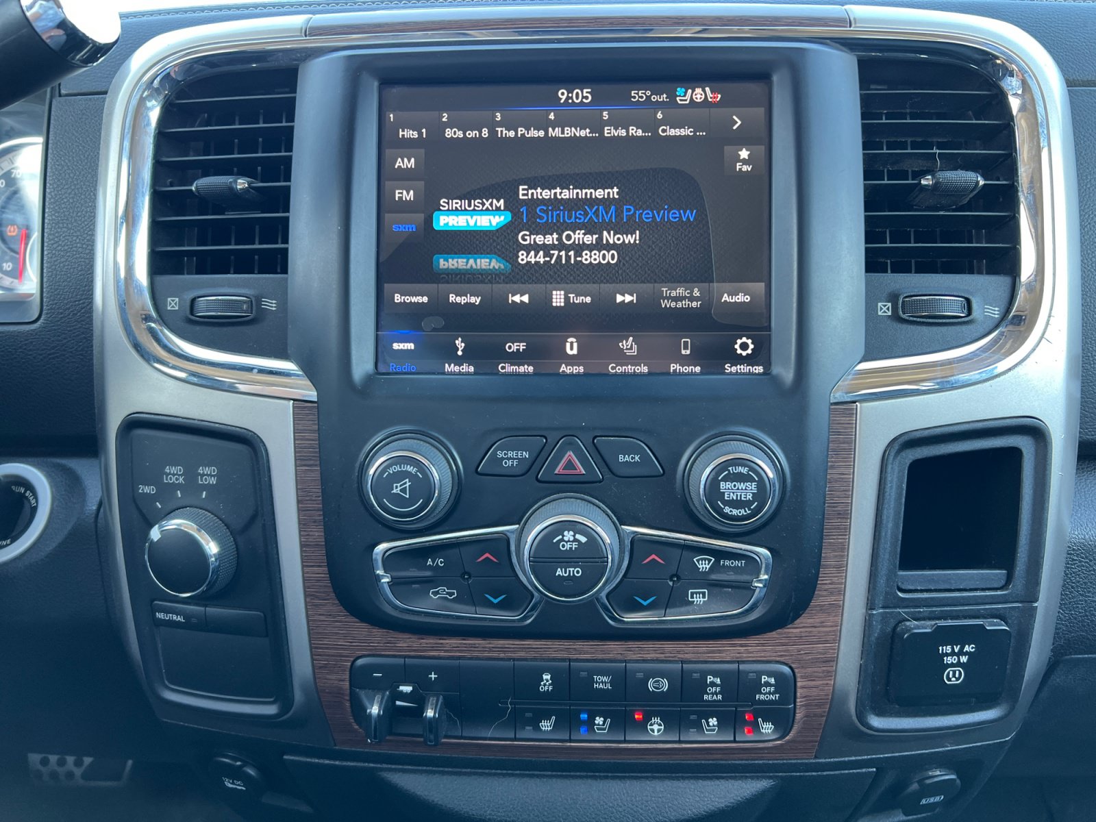 Used 2018 RAM 2500 Laramie AWD/4WD image 12