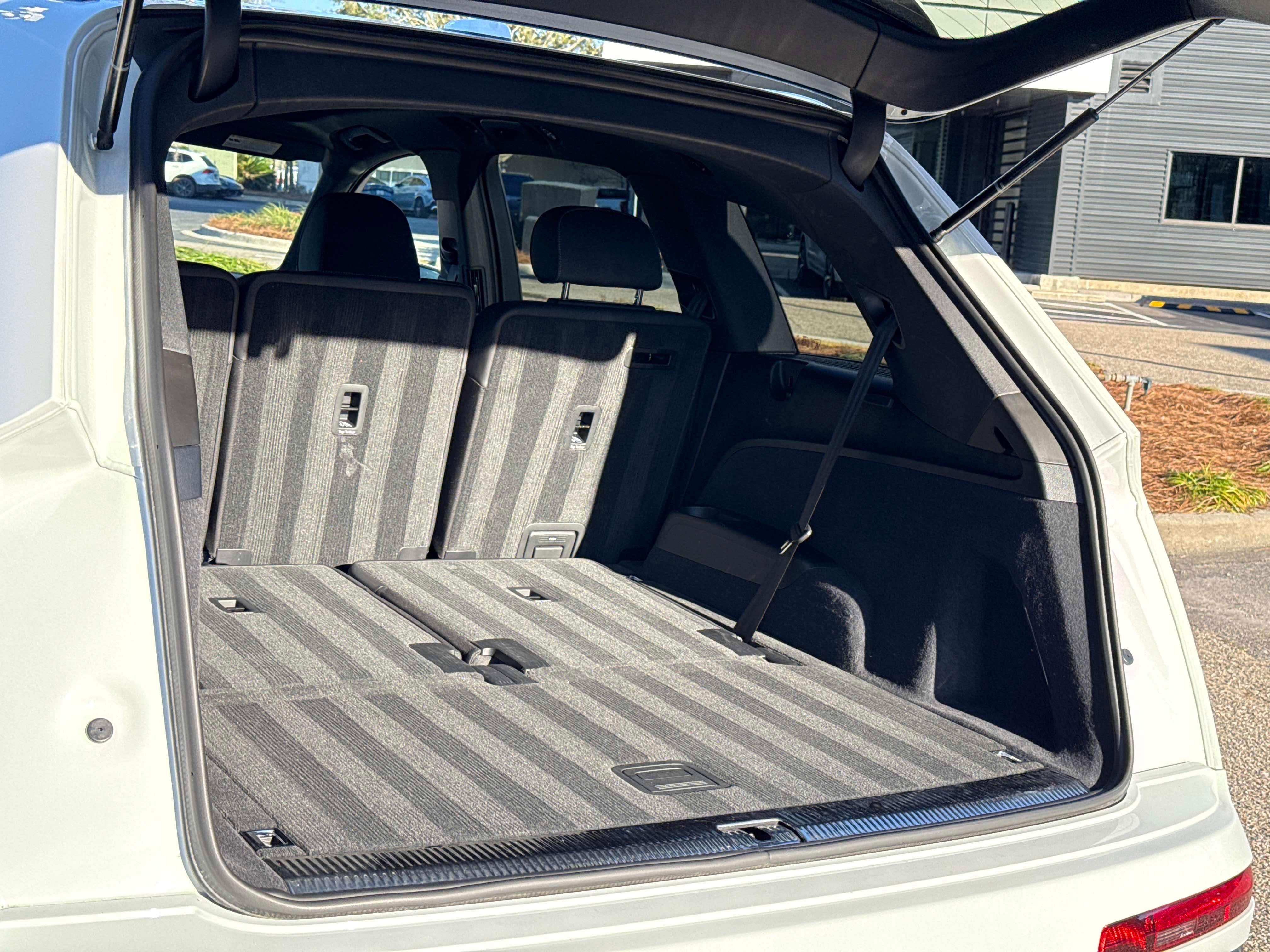 Used 2025 Audi Q7 3.0T Premium Plus image 11