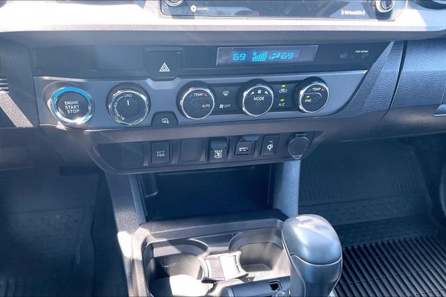Used 2023 Toyota Tacoma TRD Off-Road AWD/4WD image 15